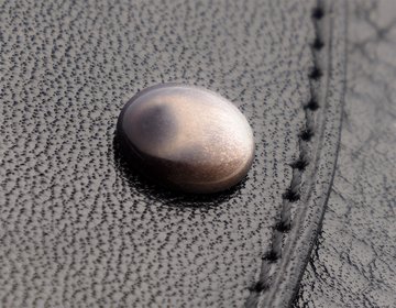 Dekor aus Obsidianstein